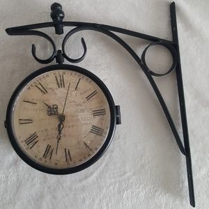 Bistro wall clock